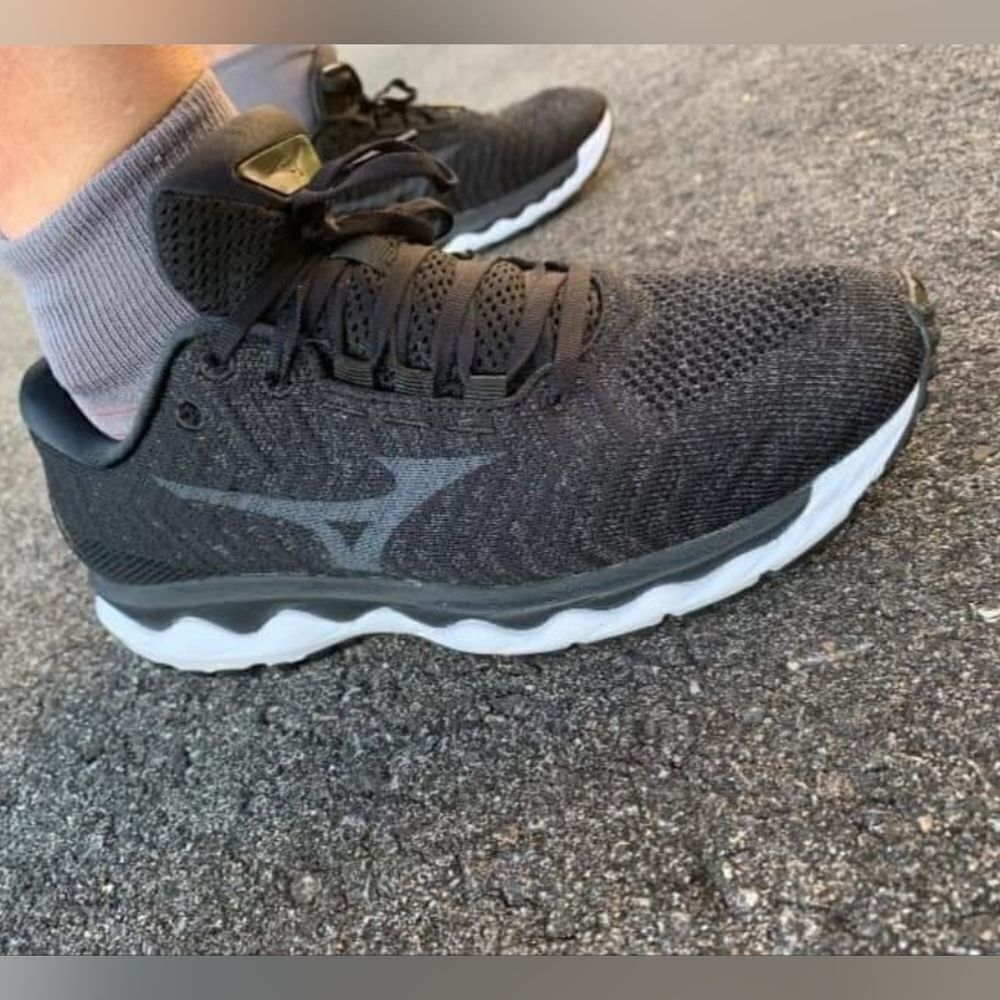 Mizuno Wave Sky 3
